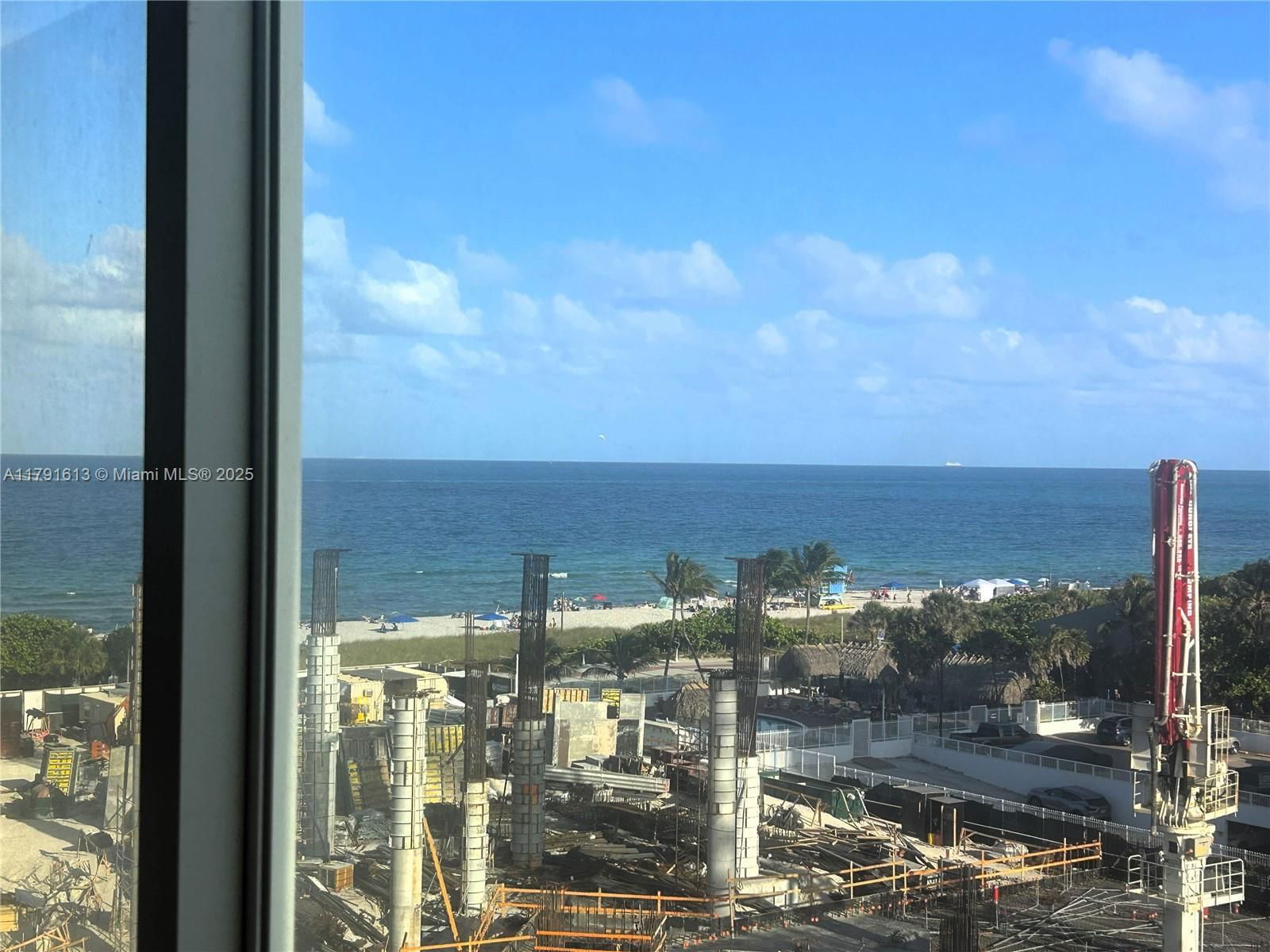 Real estate property located at 5401 Collins Ave #434, Miami-dade, The Carriage House Condo, Miami Beach, FL