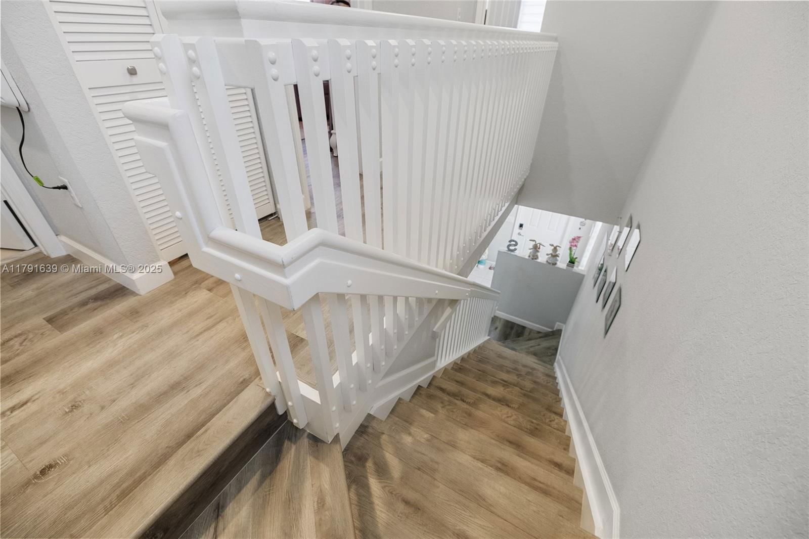 Real estate property located at 3289 106th Ter, Miami-dade, Aquabella Section Two, Hialeah, FL