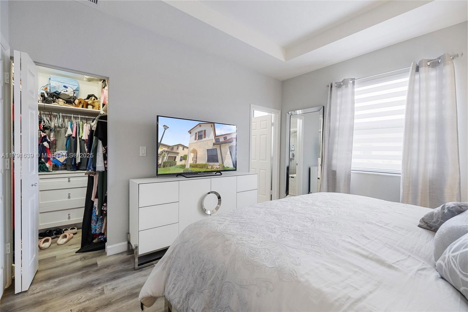 Real estate property located at 3289 106th Ter, Miami-dade, Aquabella Section Two, Hialeah, FL
