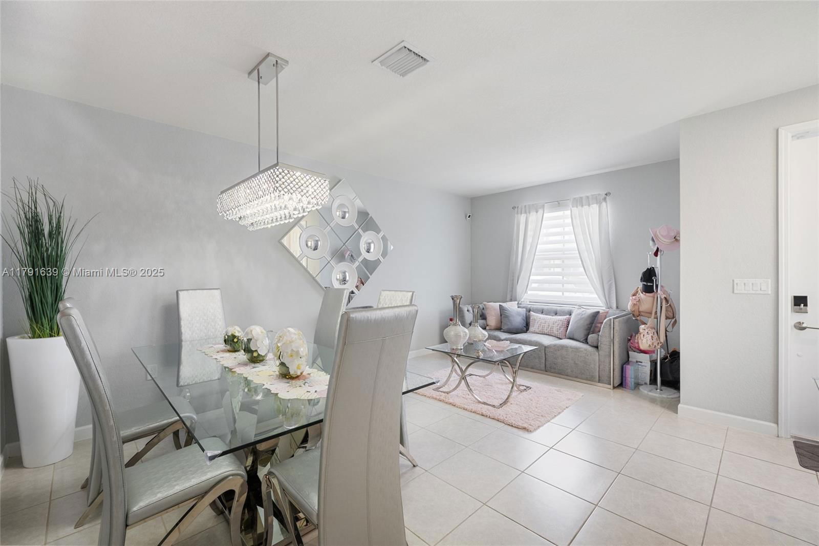 Real estate property located at 3289 106th Ter, Miami-dade, Aquabella Section Two, Hialeah, FL