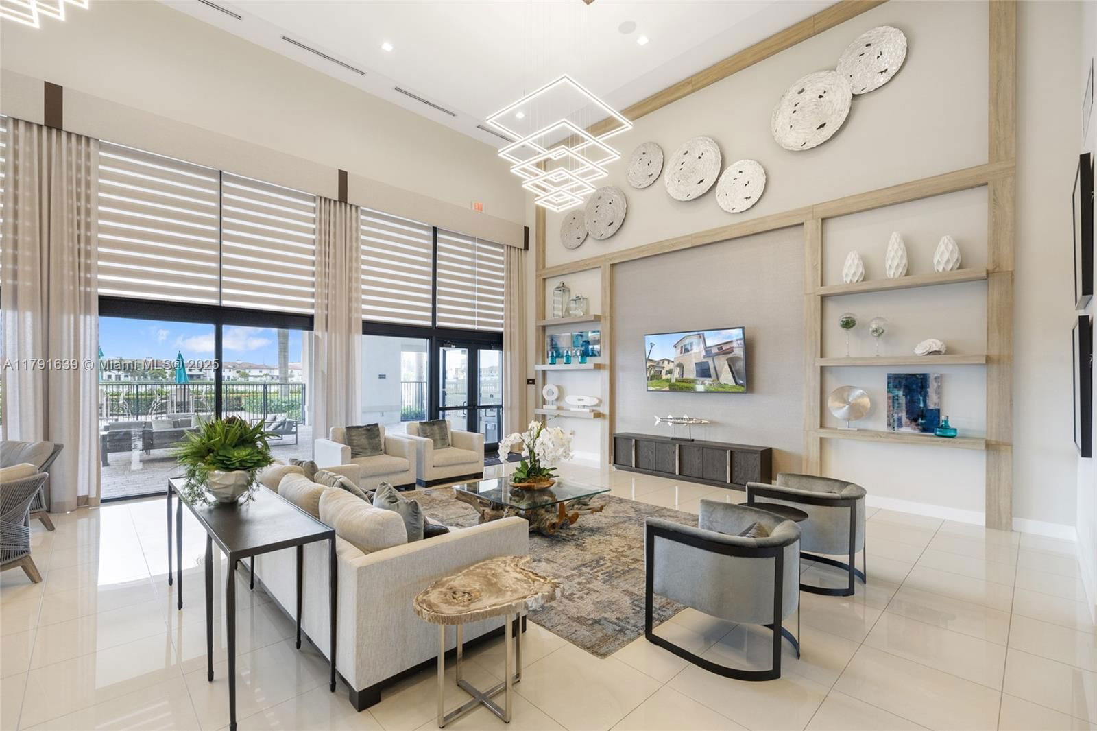 Real estate property located at 3289 106th Ter, Miami-dade, Aquabella Section Two, Hialeah, FL