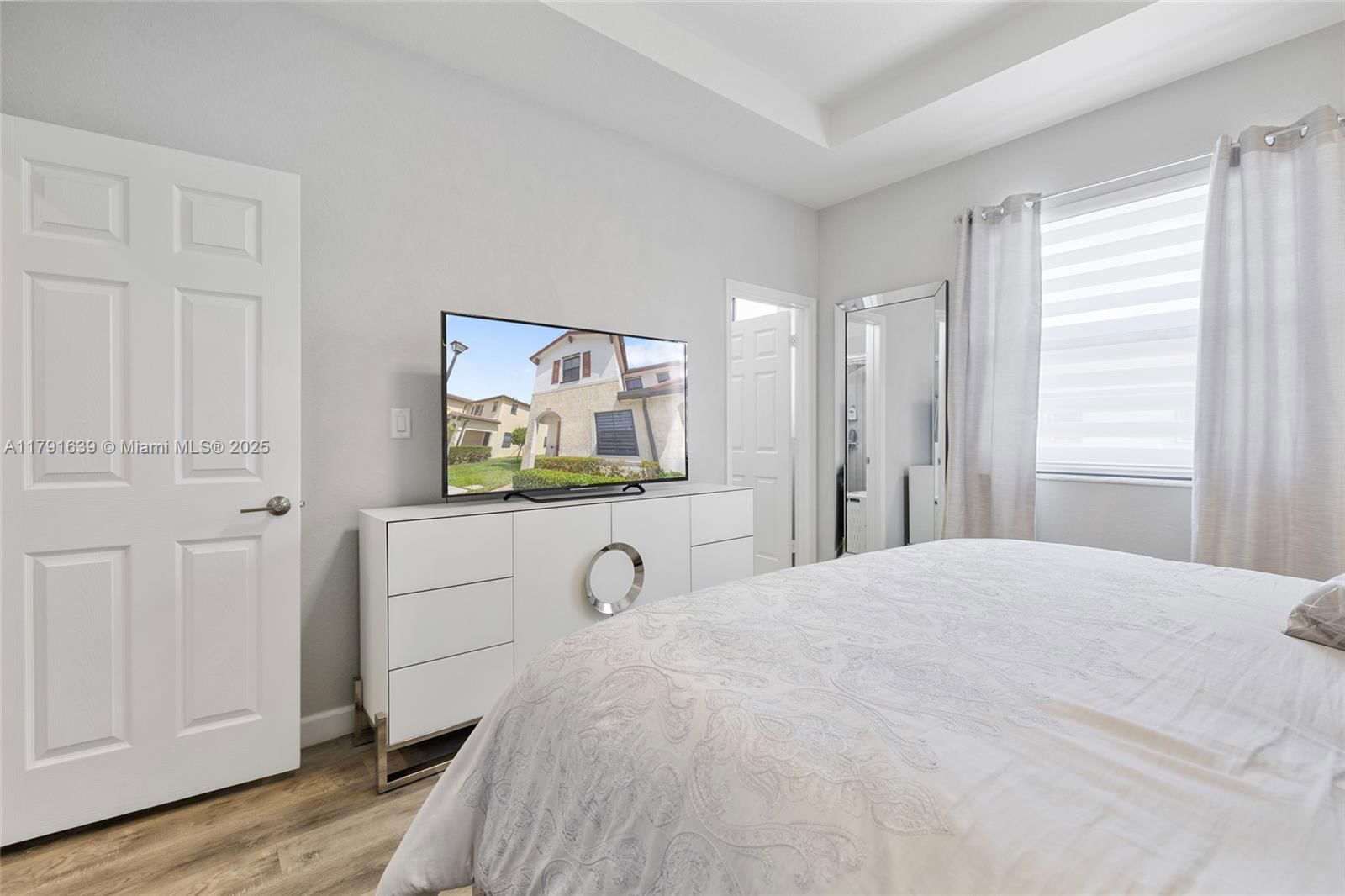 Real estate property located at 3289 106th Ter, Miami-dade, Aquabella Section Two, Hialeah, FL