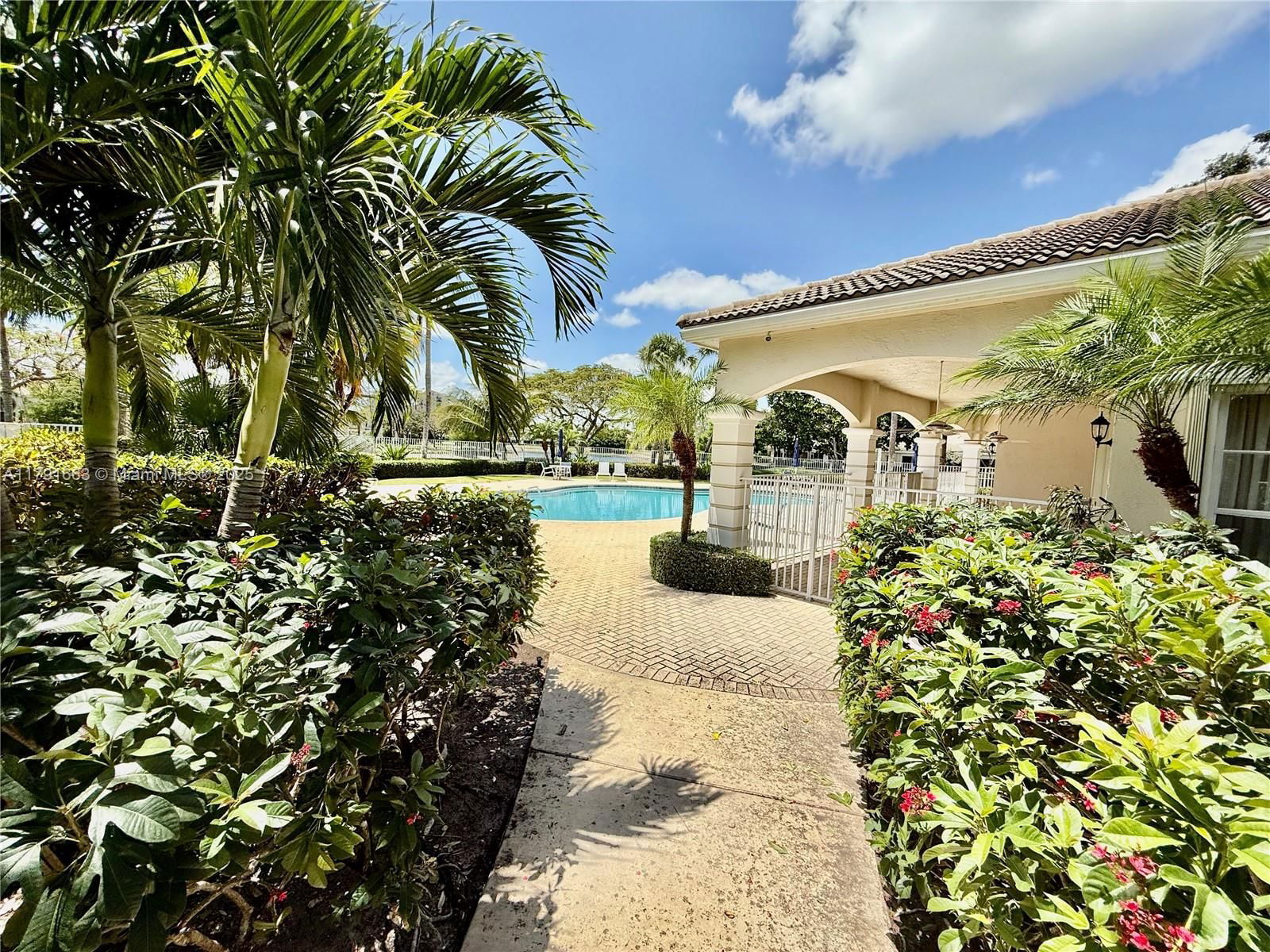 Real estate property located at 4855 Palmbrooke Cir, Palm Beach, Palmbrooke Townhomes, West Palm Beach, FL