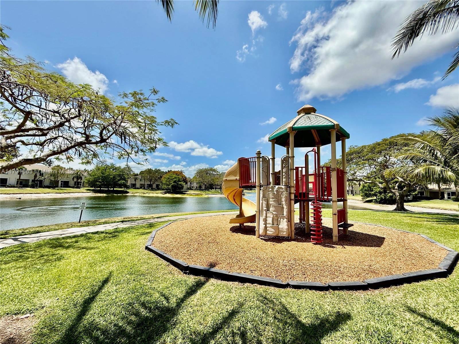 Real estate property located at 4855 Palmbrooke Cir, Palm Beach, Palmbrooke Townhomes, West Palm Beach, FL