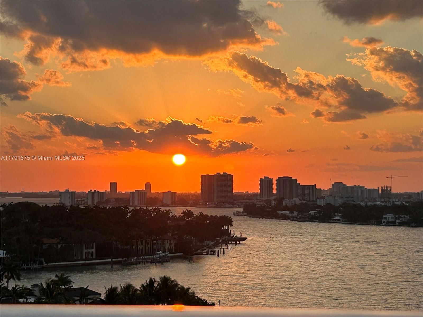 Real estate property located at 3101 Bayshore Dr #1605, Broward, Fort Lauderdale Residence, Fort Lauderdale, FL