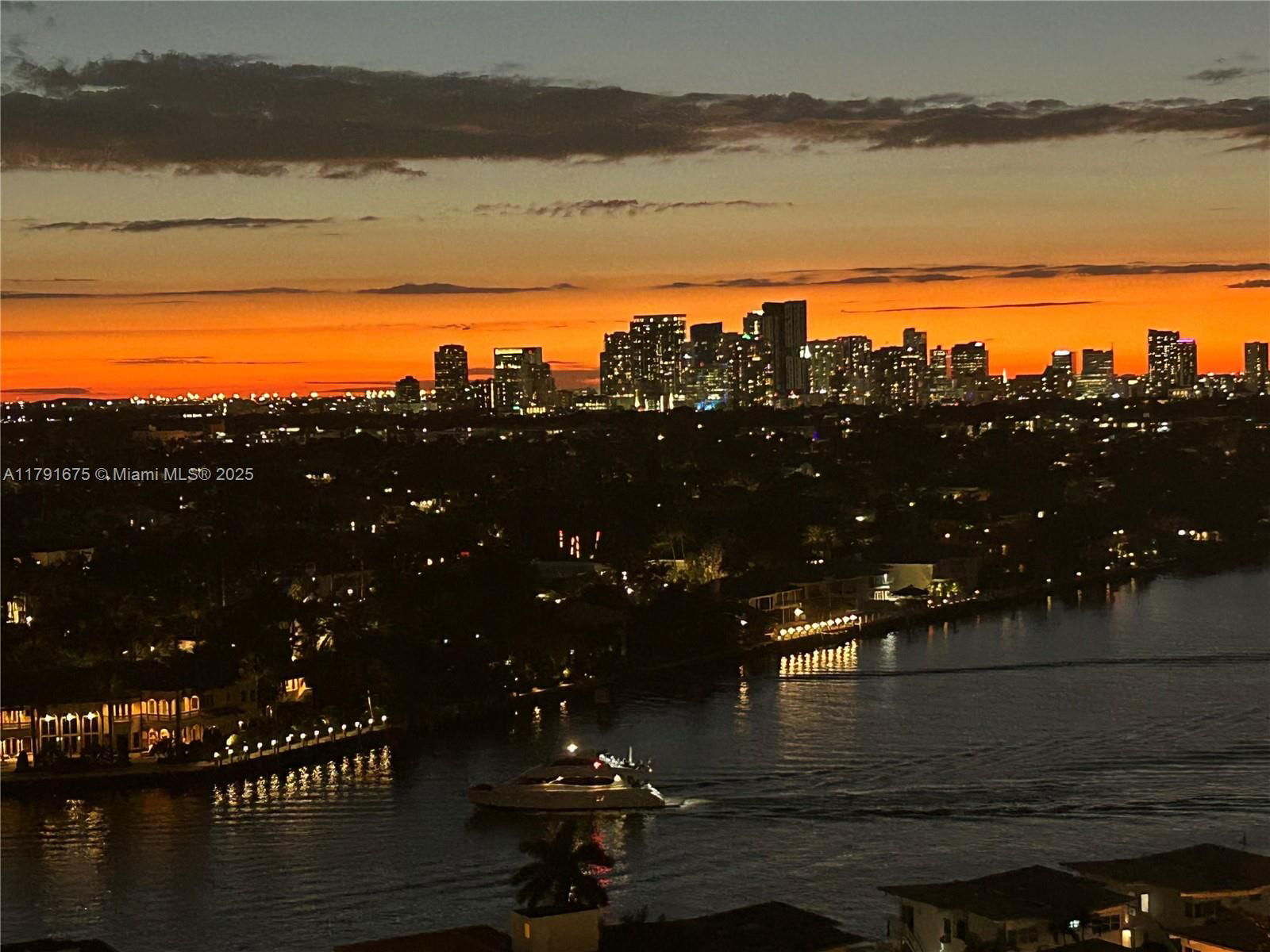 Real estate property located at 3101 Bayshore Dr #1605, Broward, Fort Lauderdale Residence, Fort Lauderdale, FL