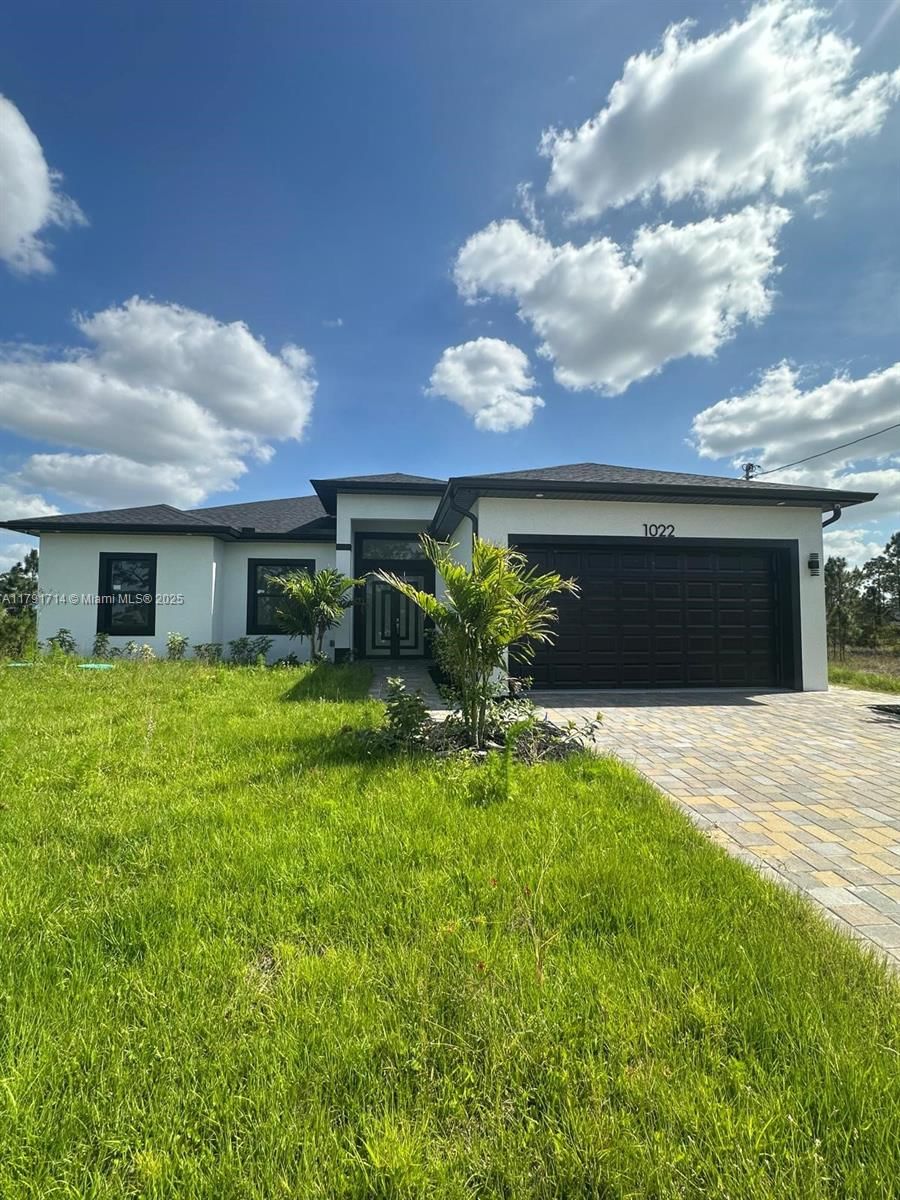 Real estate property located at 1022 Candleligth St, Lee, Lehigh Acres, Lehigh Acres, FL