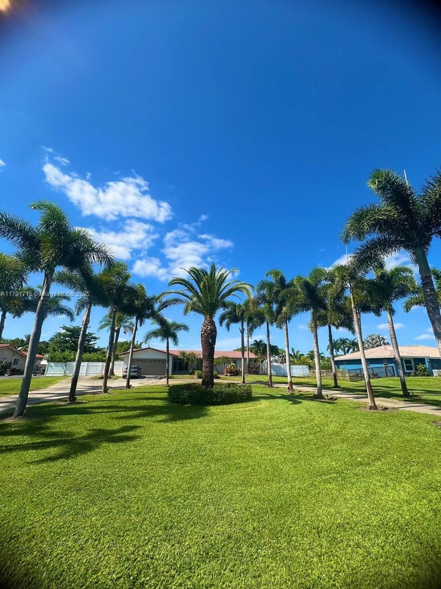 Real estate property located at 14051 15th Ct, Broward, Oaks Hills, Davie, FL