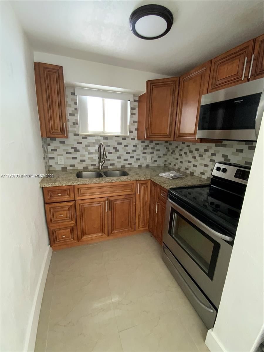 Real estate property located at 1064 103rd St, Miami-dade, 2nd, Miami, FL