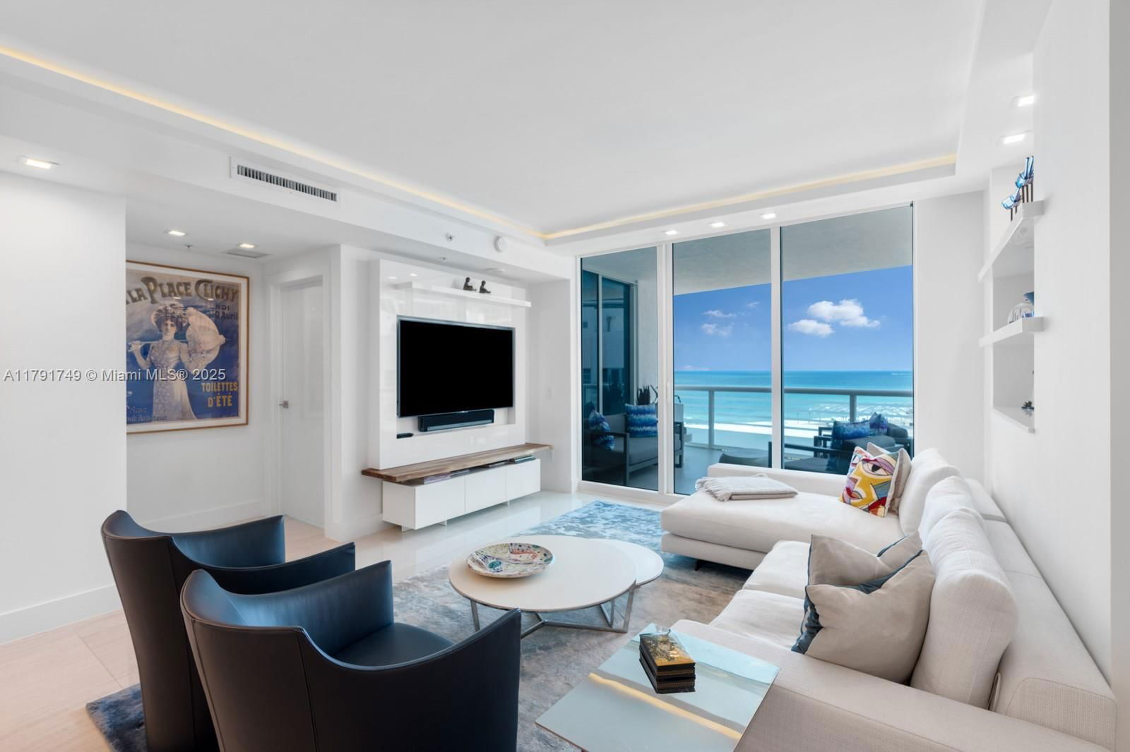 Real estate property located at 3801 Collins Ave #703, Miami-dade, Mosaic On Miami Beach Con, Miami Beach, FL
