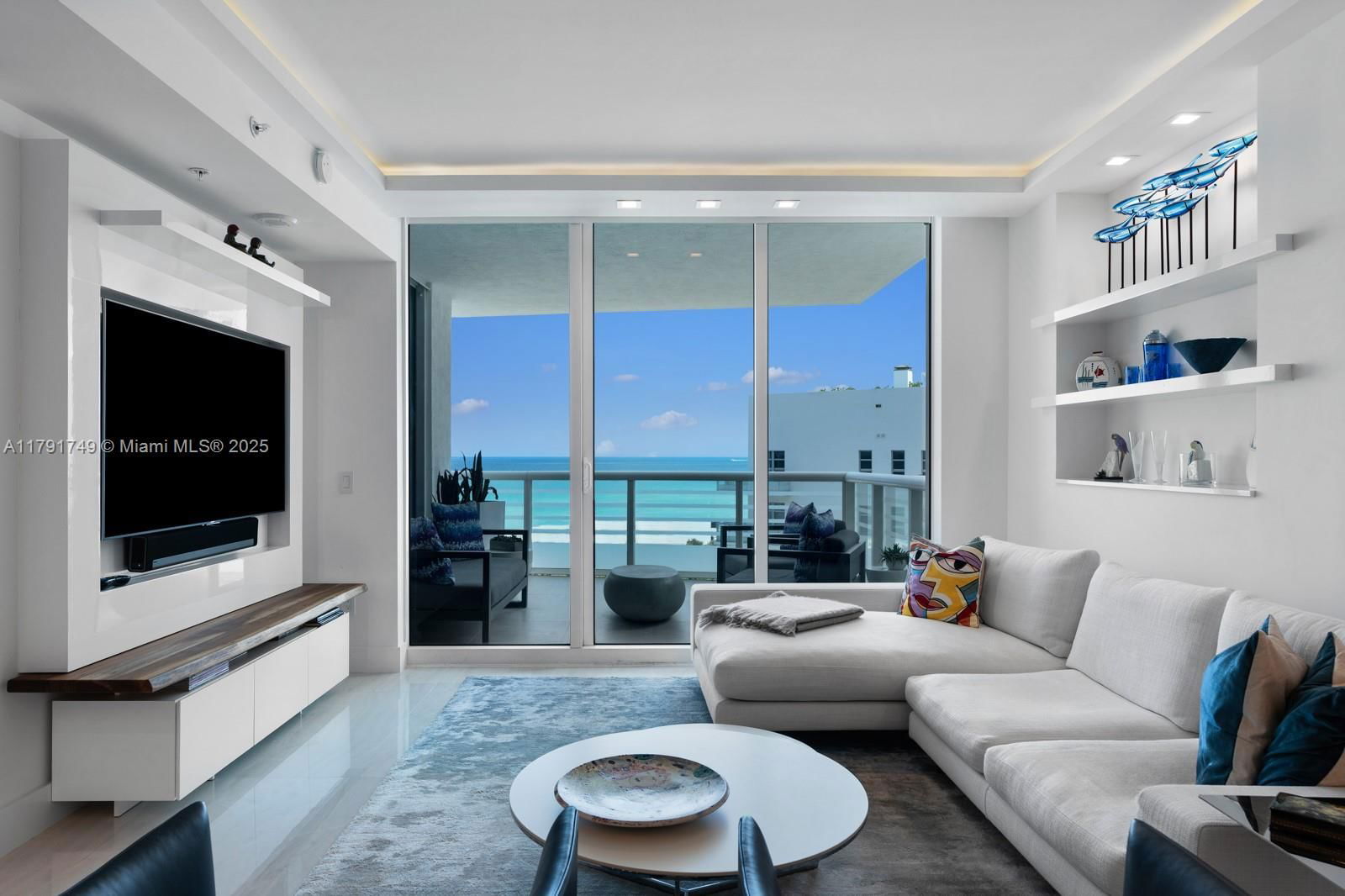 Real estate property located at 3801 Collins Ave #703, Miami-dade, Mosaic On Miami Beach Con, Miami Beach, FL