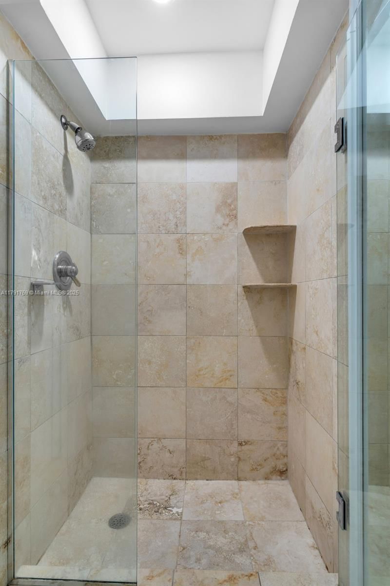 Real estate property located at 251 Crandon Blvd #624, Miami-dade, Key Colony No 2 Condo, Key Biscayne, FL
