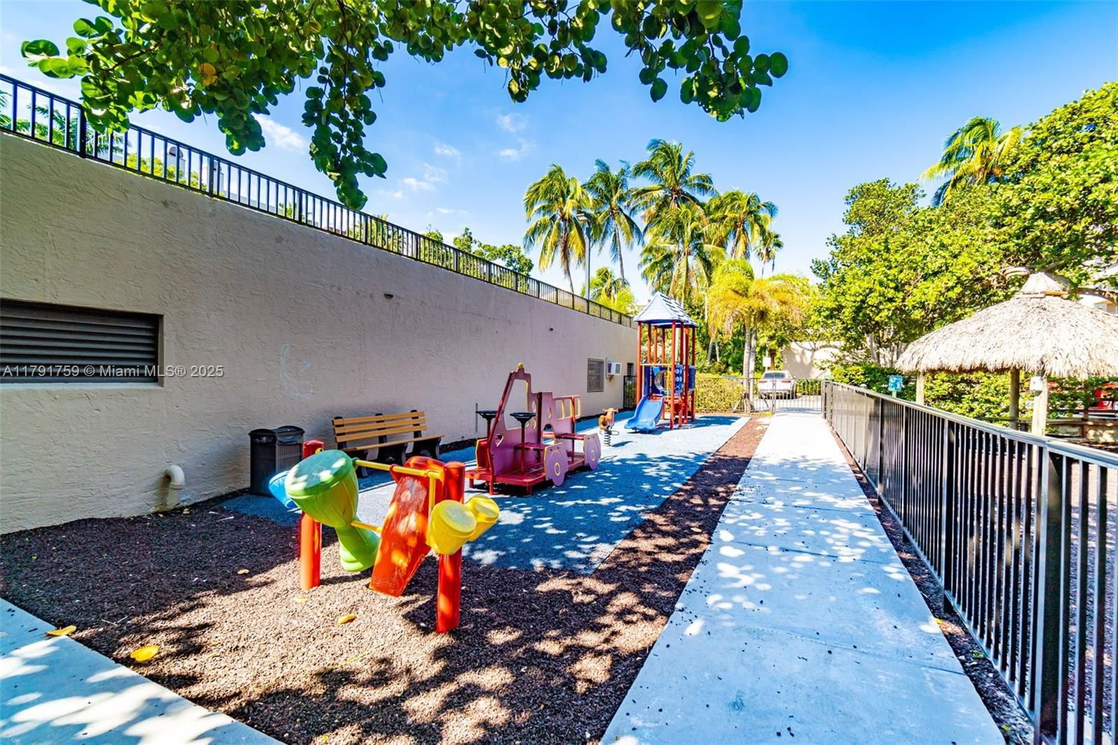 Real estate property located at 251 Crandon Blvd #624, Miami-dade, Key Colony No 2 Condo, Key Biscayne, FL
