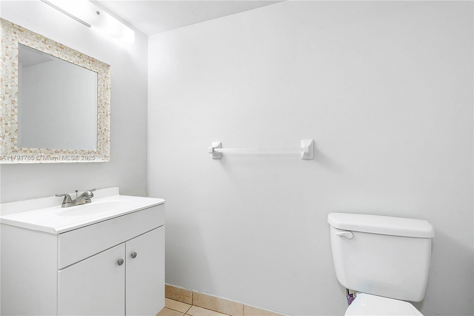 Real estate property located at 5000 University Dr, Broward, Saddle-up Plat, Davie, FL
