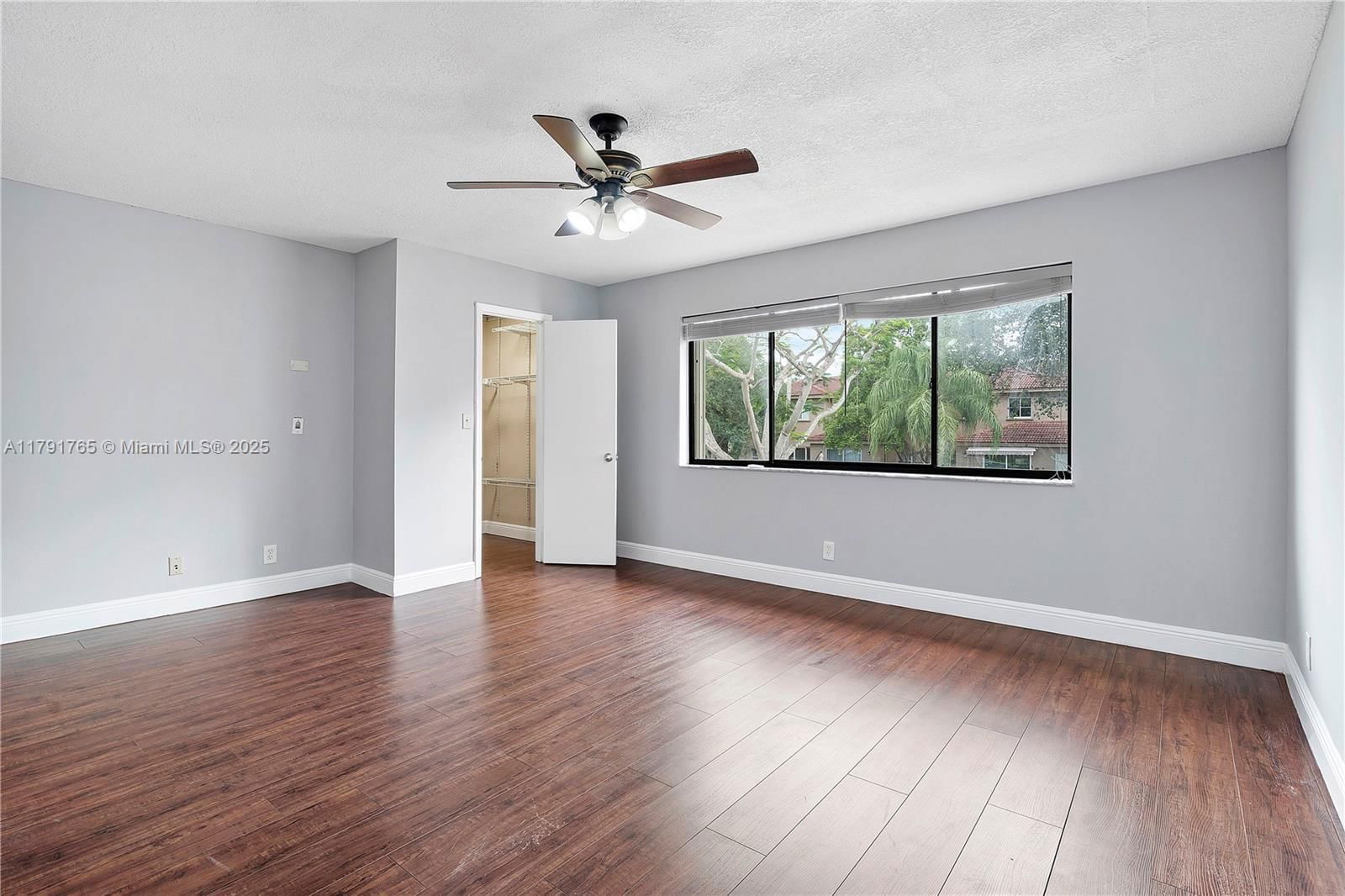 Real estate property located at 5000 University Dr, Broward, Saddle-up Plat, Davie, FL