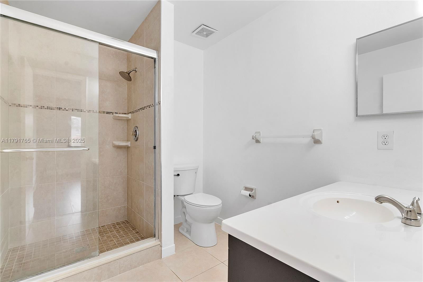 Real estate property located at 5000 University Dr, Broward, Saddle-up Plat, Davie, FL