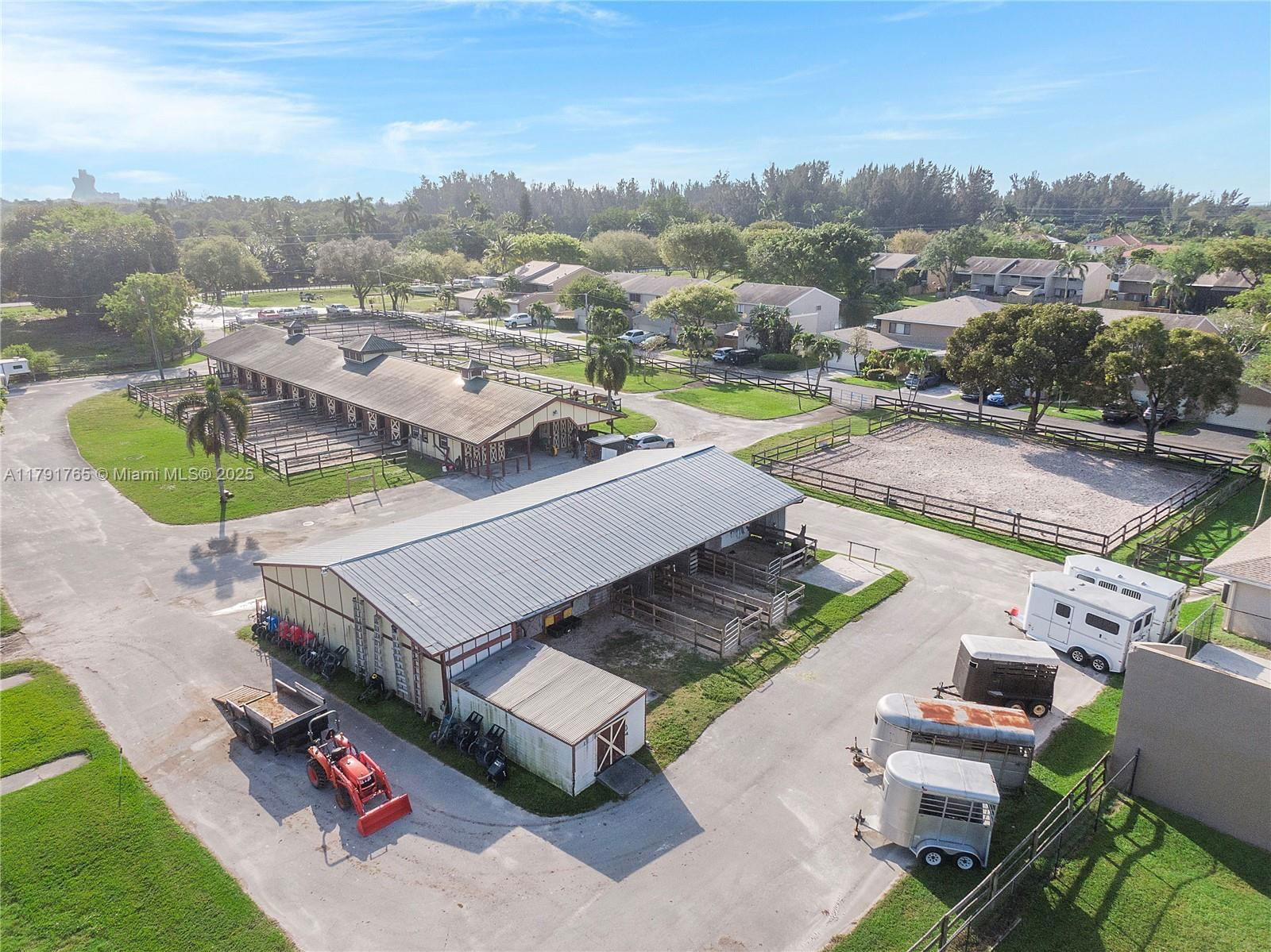 Real estate property located at 5000 University Dr, Broward, Saddle-up Plat, Davie, FL