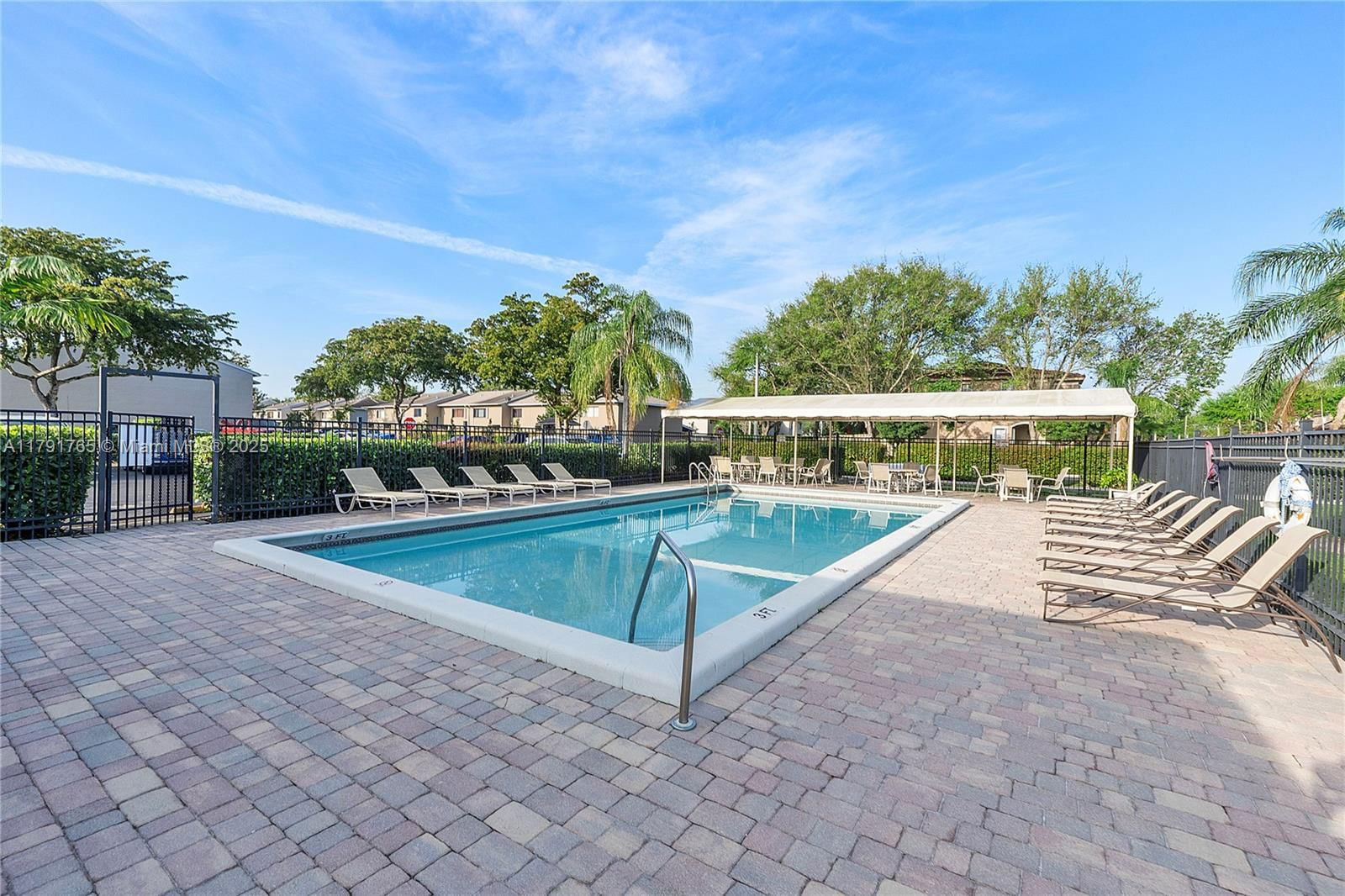 Real estate property located at 5000 University Dr, Broward, Saddle-up Plat, Davie, FL