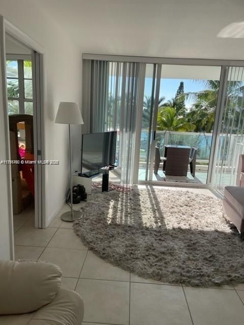 Real estate property located at 5161 Collins Ave #506, Miami-dade, Seacoast 5151 Condo, Miami Beach, FL