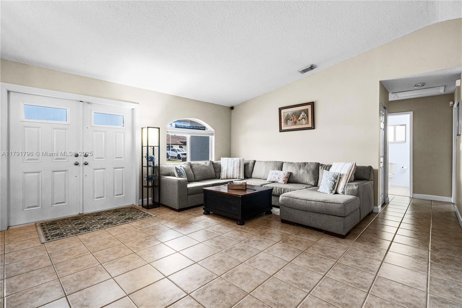 Real estate property located at 14848 181st Ter, Miami-dade, Coral Reef Nurseries Sec, Miami, FL