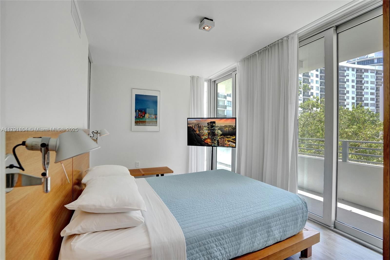 Real estate property located at 6080 Collins Ave #520, Miami-dade, 6080 Collins Condo, Miami Beach, FL