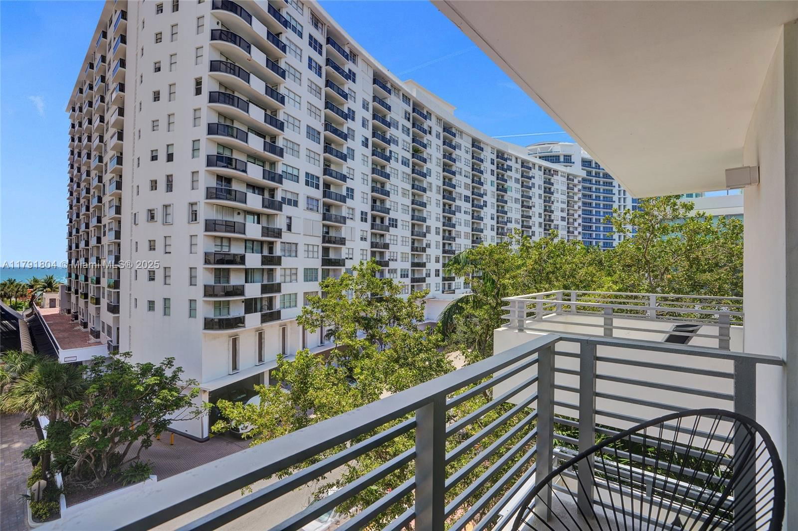 Real estate property located at 6080 Collins Ave #520, Miami-dade, 6080 Collins Condo, Miami Beach, FL