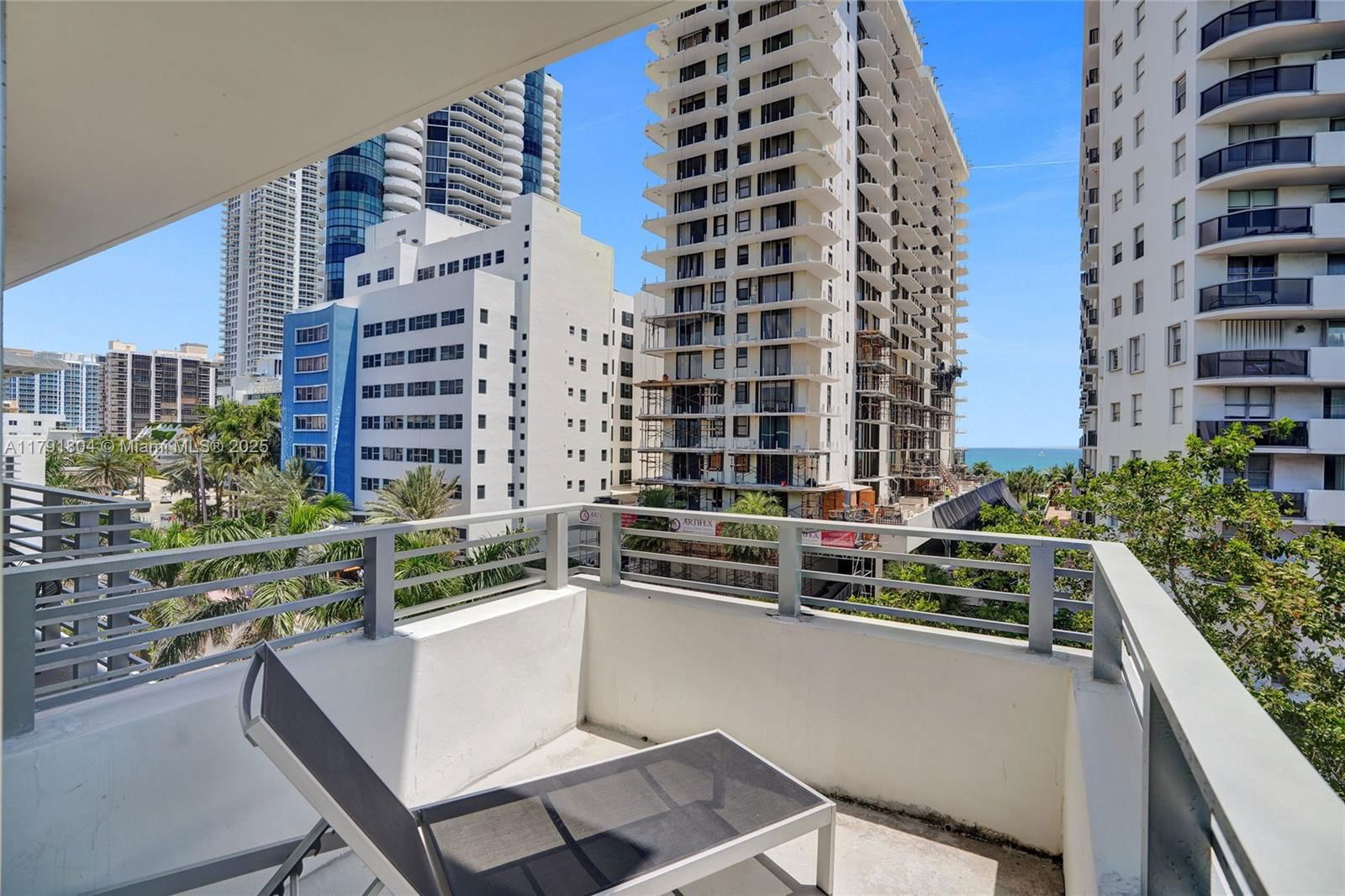 Real estate property located at 6080 Collins Ave #520, Miami-dade, 6080 Collins Condo, Miami Beach, FL