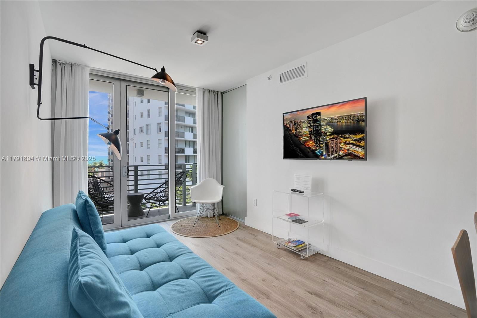 Real estate property located at 6080 Collins Ave #520, Miami-dade, 6080 Collins Condo, Miami Beach, FL
