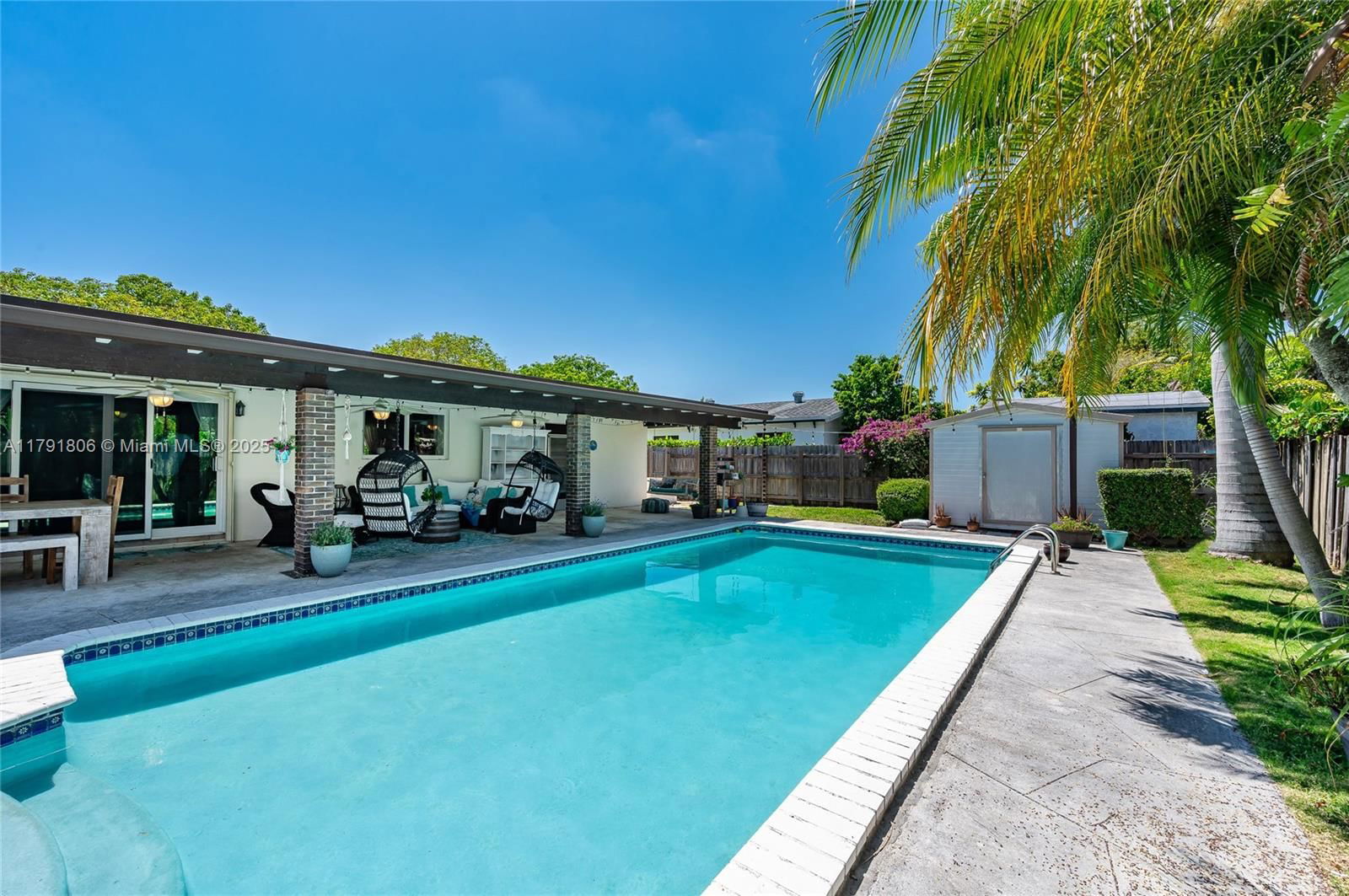 Real estate property located at 18525 90th Ct, Miami-dade, Bel Aire Sec 11, Cutler Bay, FL