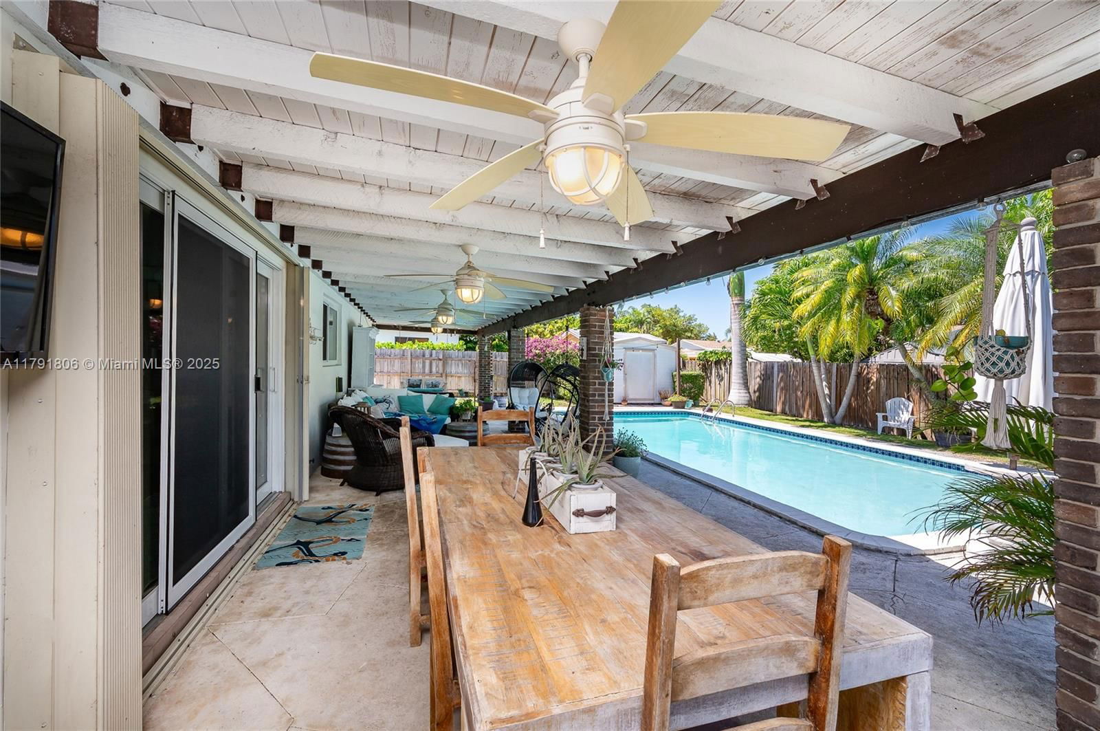 Real estate property located at 18525 90th Ct, Miami-dade, Bel Aire Sec 11, Cutler Bay, FL
