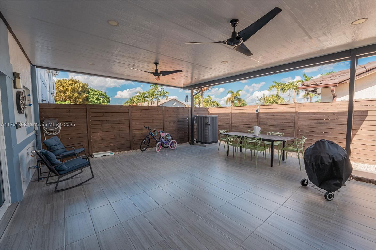 Real estate property located at 3891 147th Ave #13, Miami-dade, Cristal Villas Condo, Miami, FL