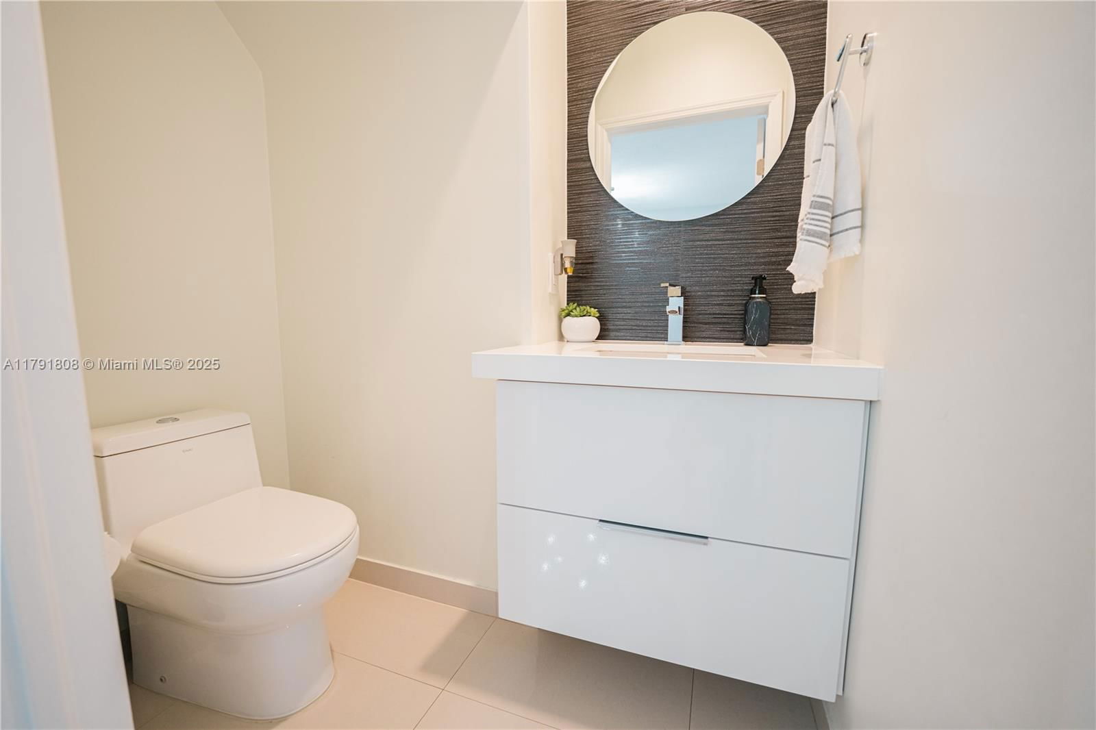Real estate property located at 3891 147th Ave #13, Miami-dade, Cristal Villas Condo, Miami, FL