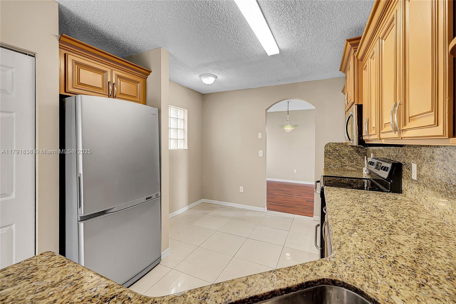 Real estate property located at 1688 158th Ave, Broward, Hollywood Lakes Country C, Pembroke Pines, FL