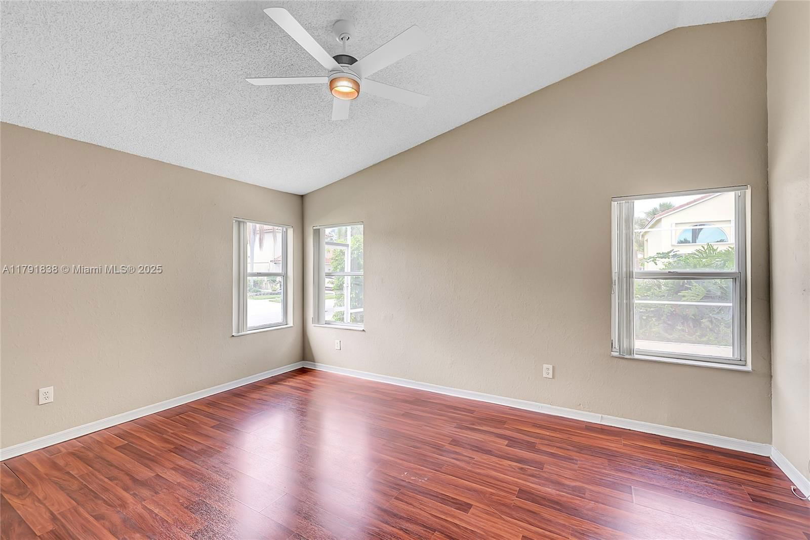 Real estate property located at 1688 158th Ave, Broward, Hollywood Lakes Country C, Pembroke Pines, FL