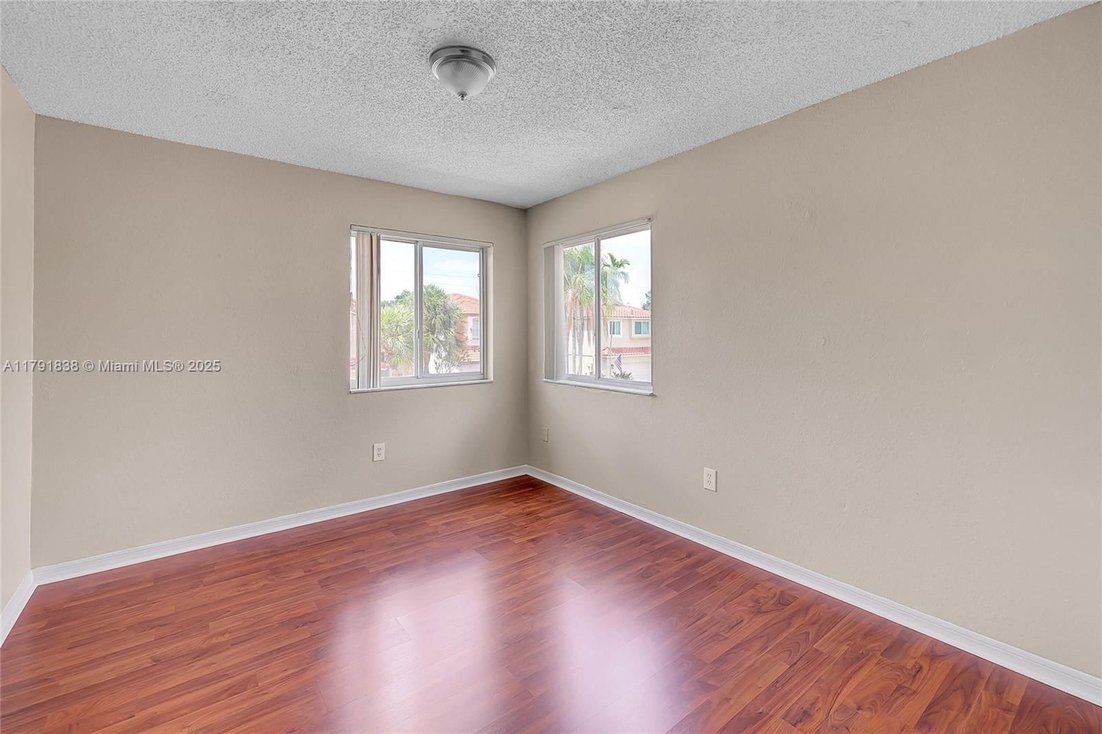 Real estate property located at 1688 158th Ave, Broward, Hollywood Lakes Country C, Pembroke Pines, FL