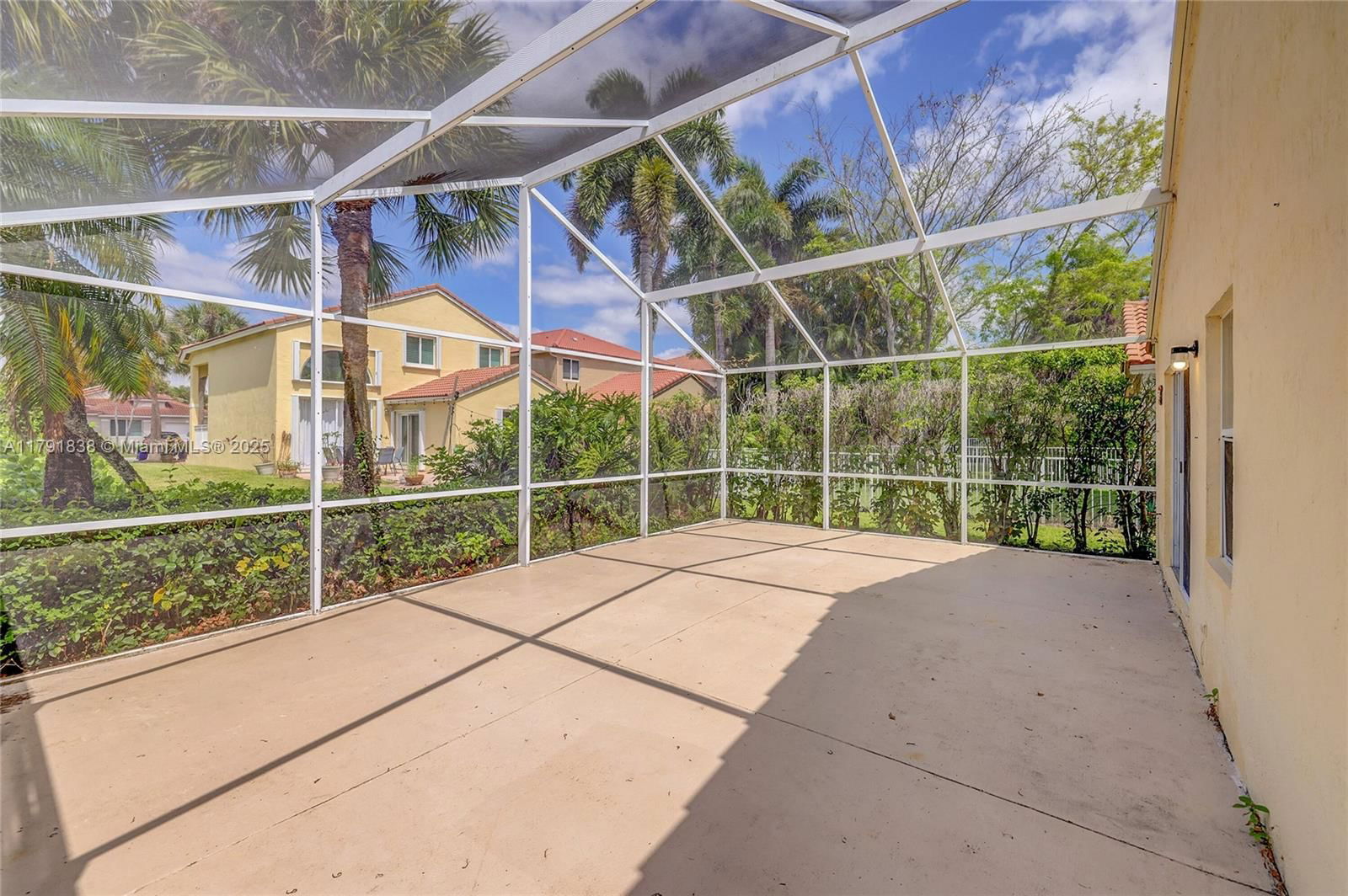 Real estate property located at 1688 158th Ave, Broward, Hollywood Lakes Country C, Pembroke Pines, FL