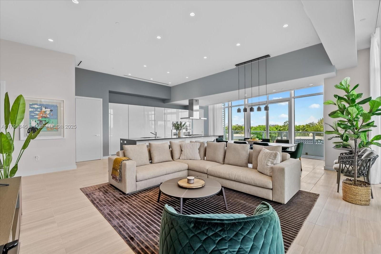 Real estate property located at 4701 Meridian Ave #312, Miami-dade, 4701 North Meridian Condo, Miami Beach, FL