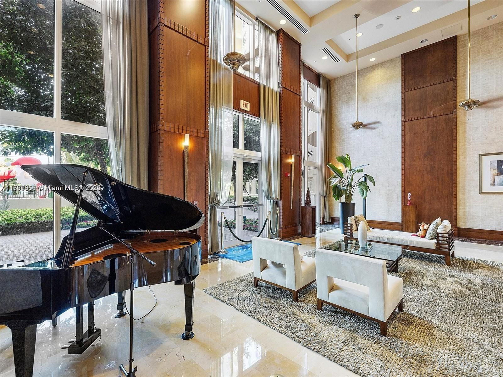 Real estate property located at 19501 Country Club Dr #1112, Miami-dade, Turnberry On The Green Co, Aventura, FL