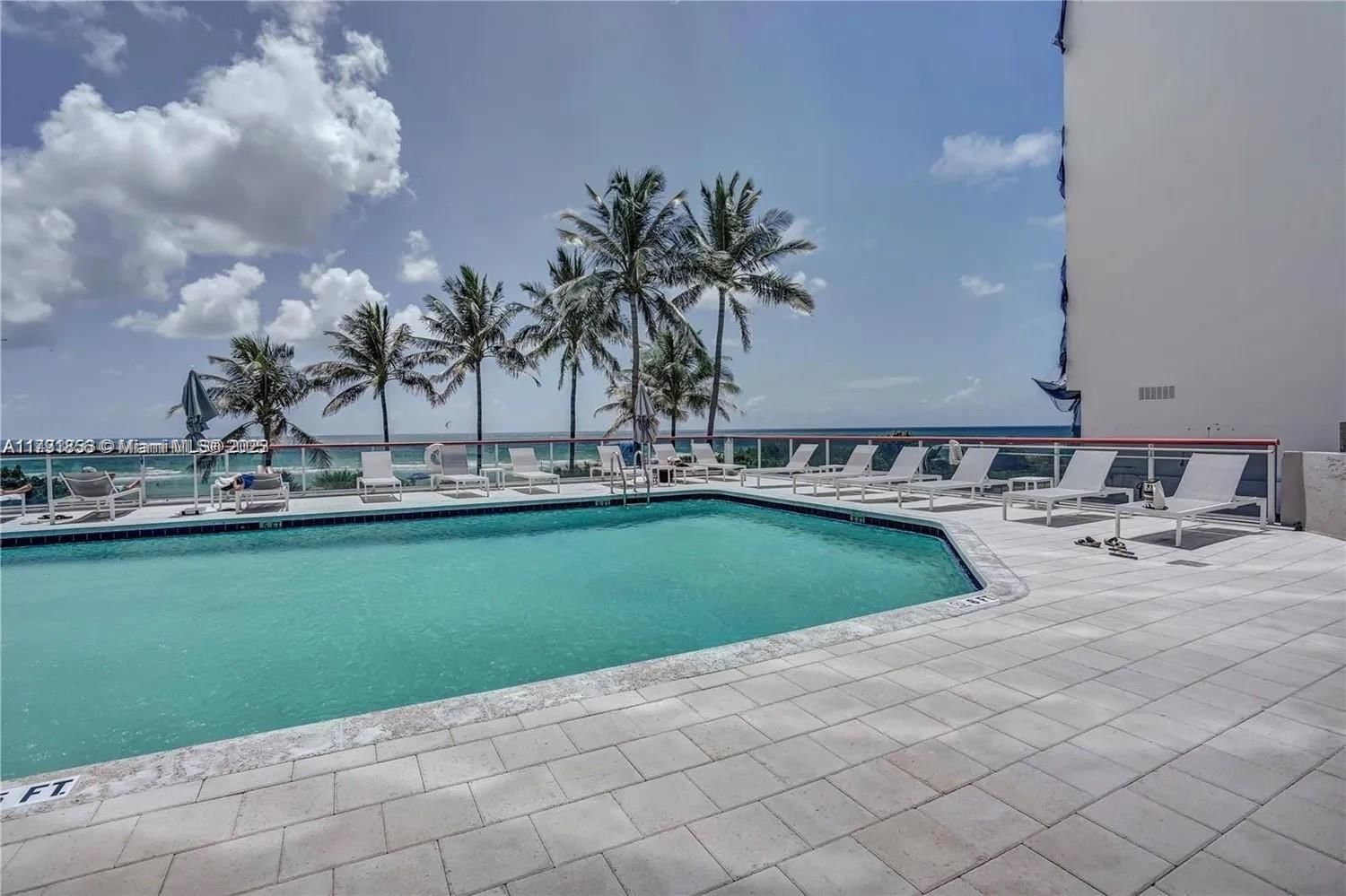 Real estate property located at 6767 Collins #901, Miami-dade, The Sterling Condo, Miami Beach, FL