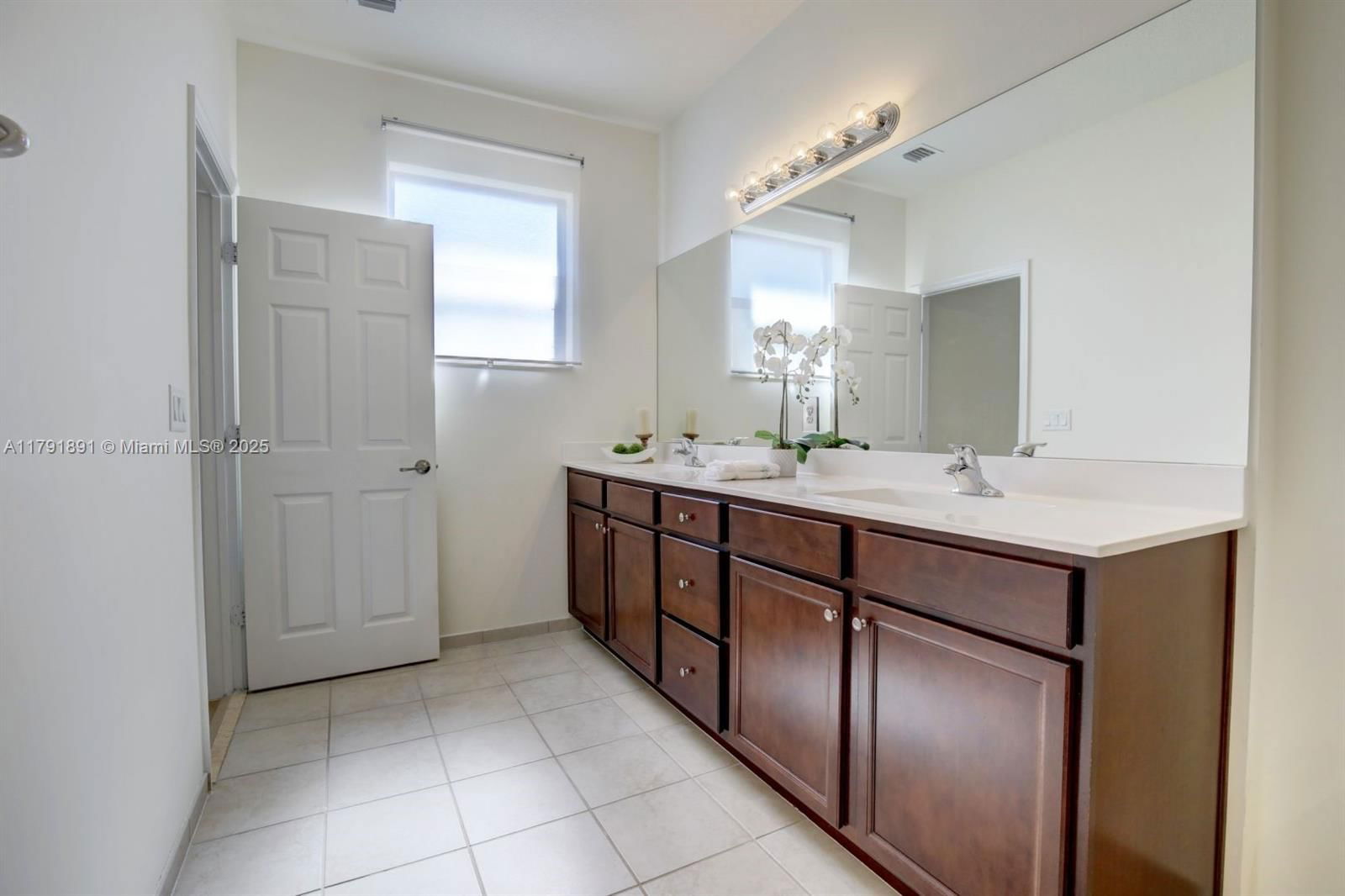 Real estate property located at 11981 150th Place, Miami-dade, Garden Estates At The Hamm, Miami, FL
