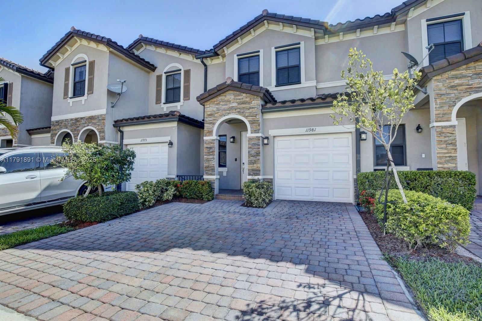 Real estate property located at 11981 150th Place, Miami-dade, Garden Estates At The Hamm, Miami, FL