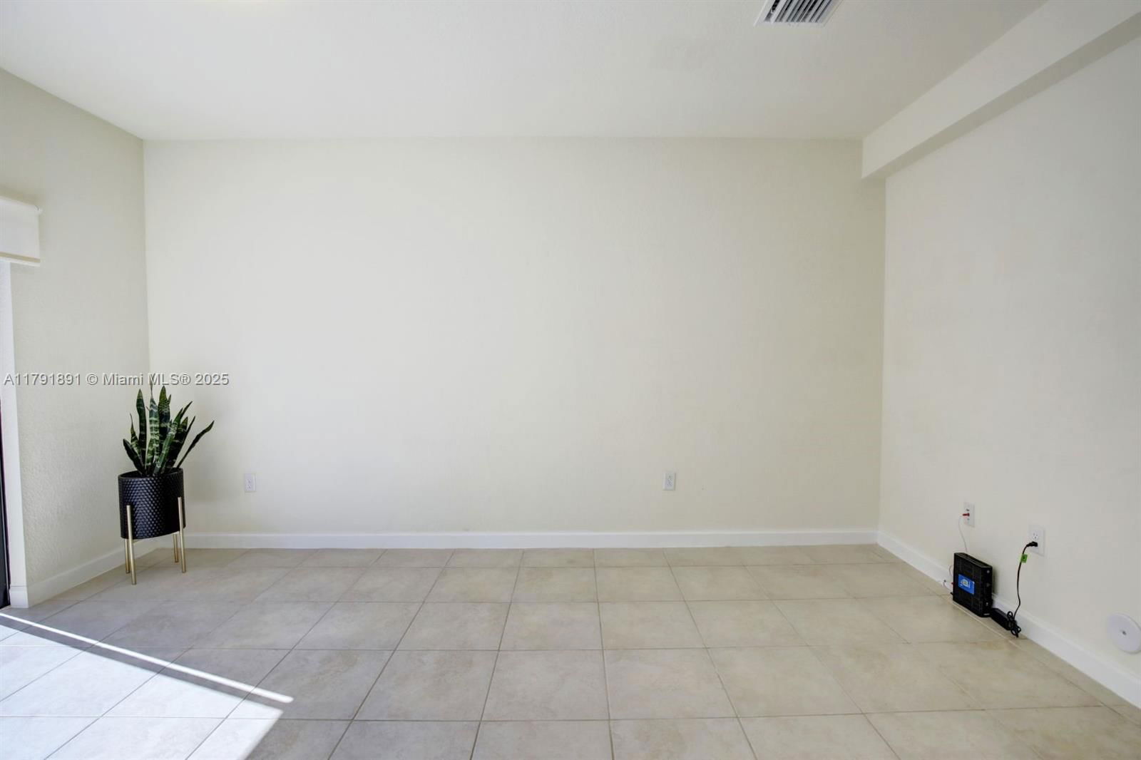 Real estate property located at 11981 150th Place, Miami-dade, Garden Estates At The Hamm, Miami, FL