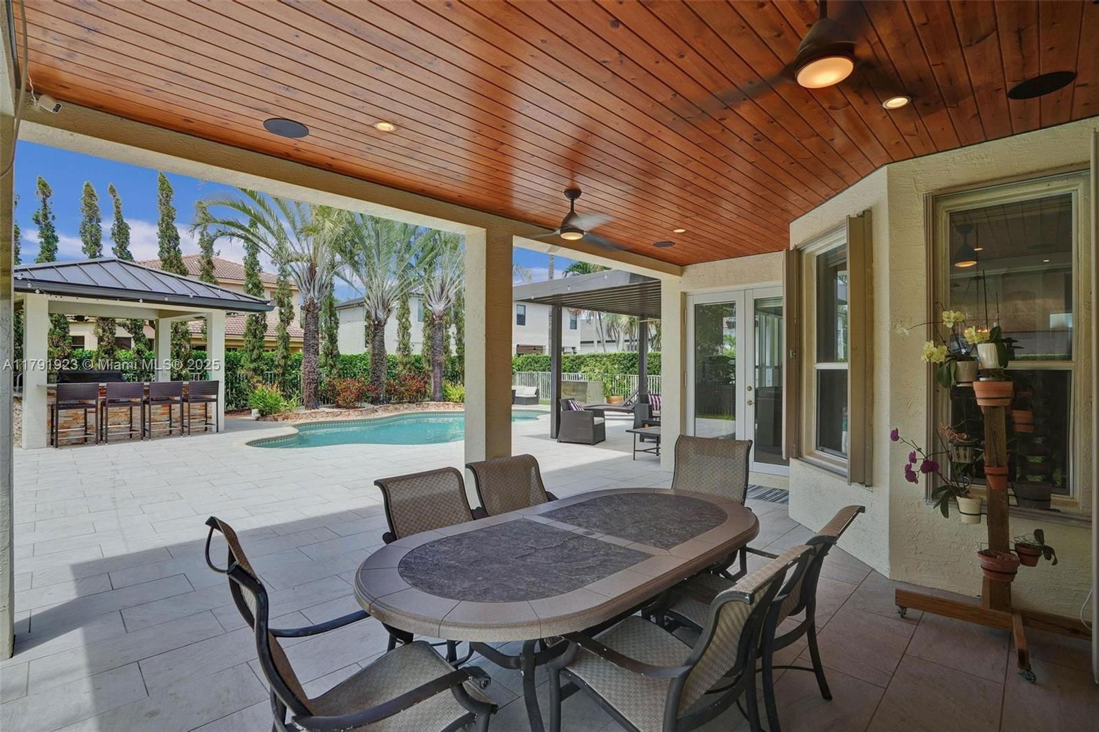 Real estate property located at 19323 55th St, Broward, Sunset Lakes Plat Three, Miramar, FL