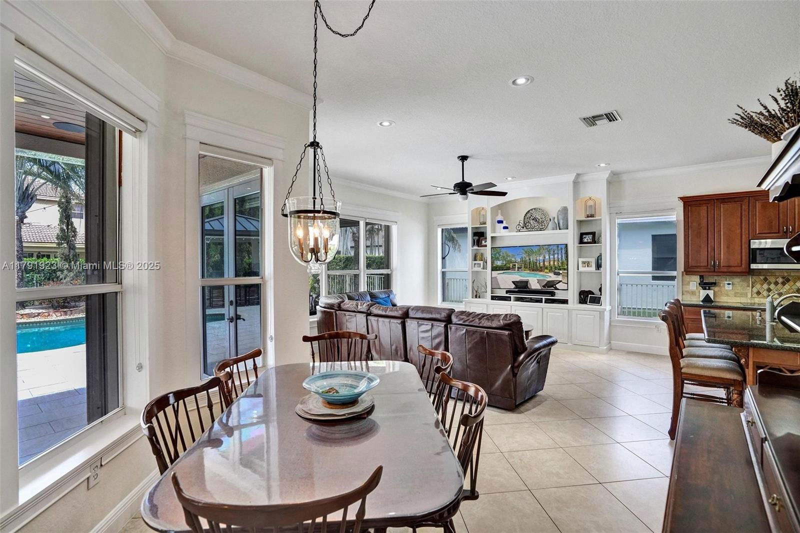 Real estate property located at 19323 55th St, Broward, Sunset Lakes Plat Three, Miramar, FL
