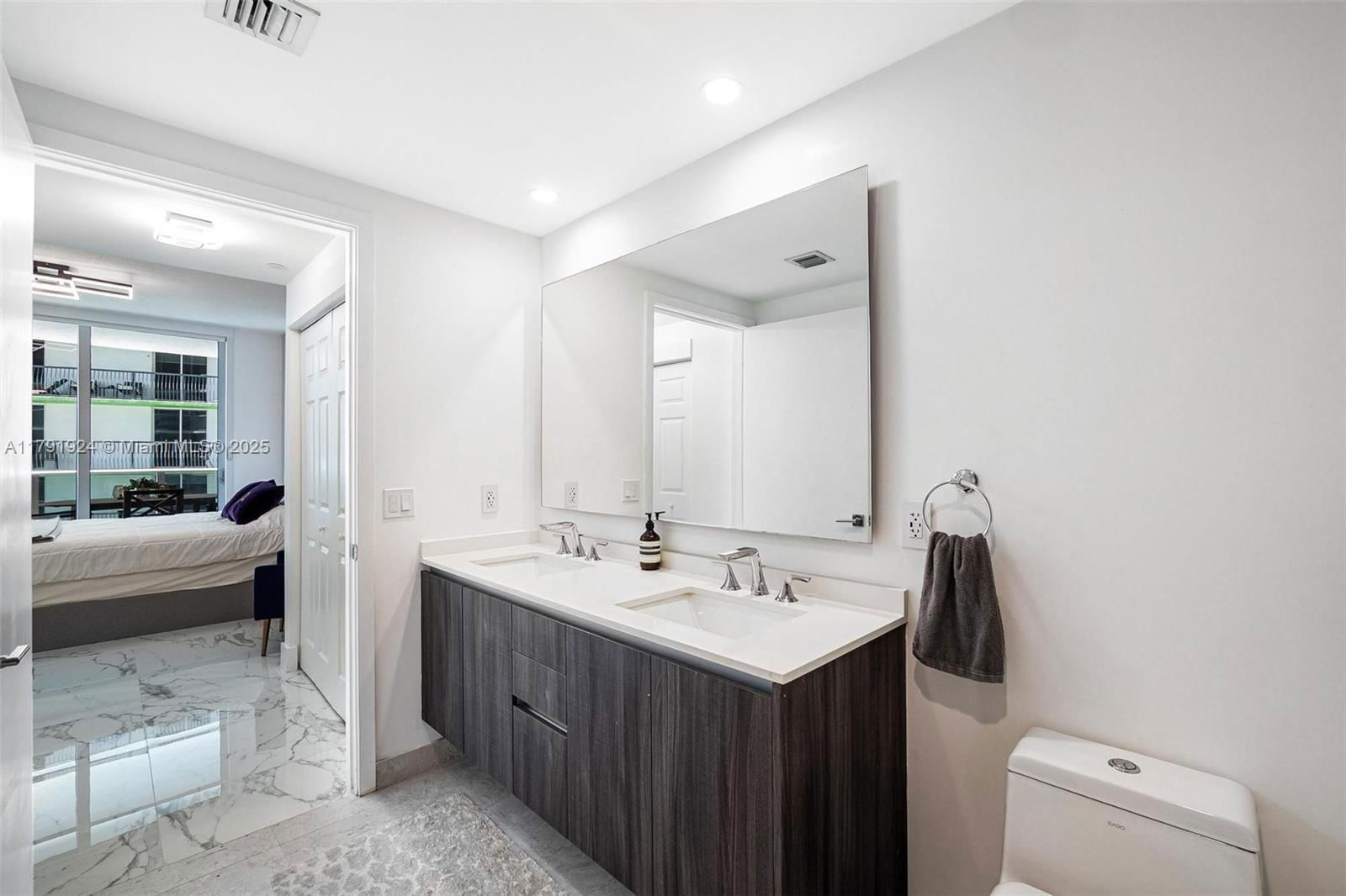Real estate property located at 488 18th St #1708, Miami-dade, Aria On The Bay Condo, Miami, FL