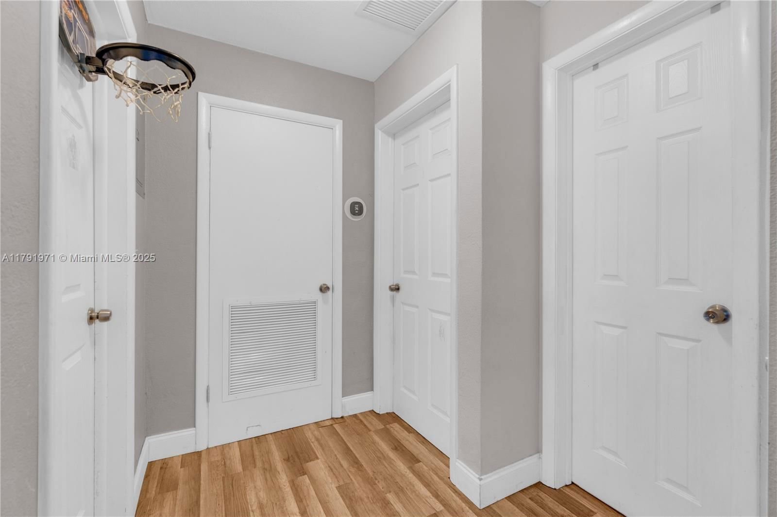 Real estate property located at 4649 28th Ave, Broward, Avon Heights, Dania Beach, FL