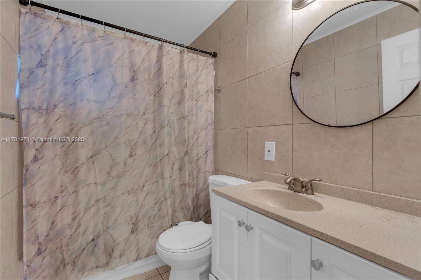 Real estate property located at 4649 28th Ave, Broward, Avon Heights, Dania Beach, FL