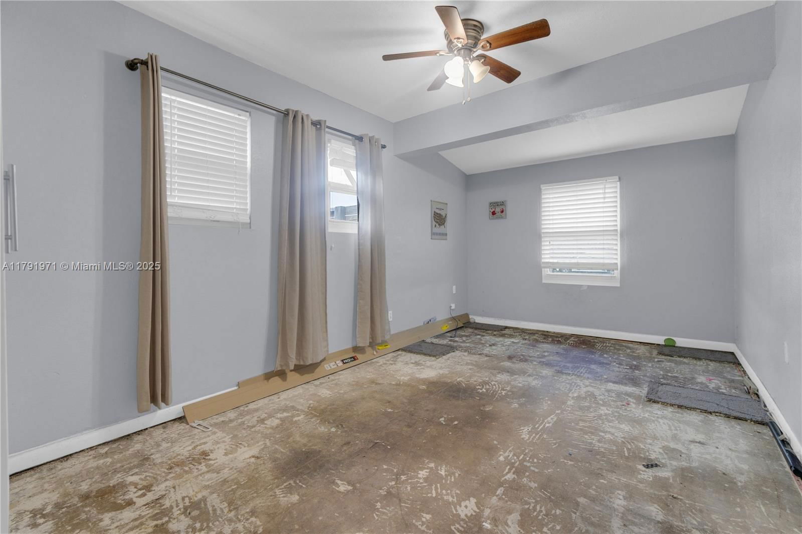 Real estate property located at 4649 28th Ave, Broward, Avon Heights, Dania Beach, FL