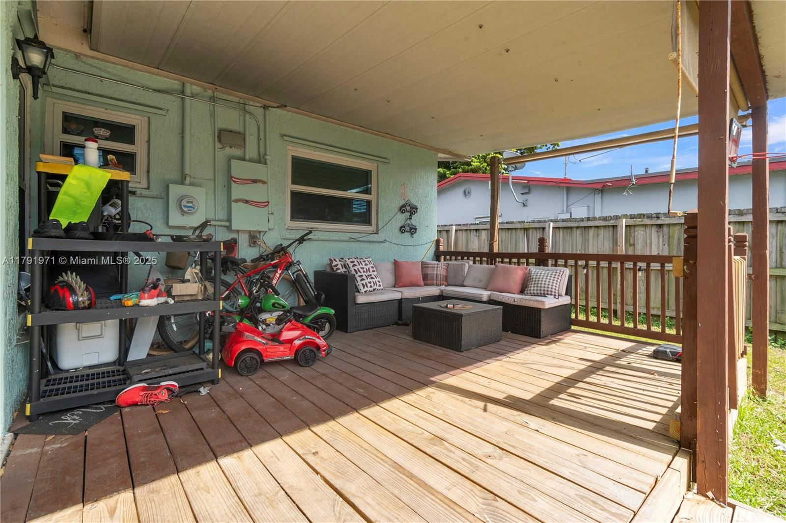 Real estate property located at 4649 28th Ave, Broward, Avon Heights, Dania Beach, FL