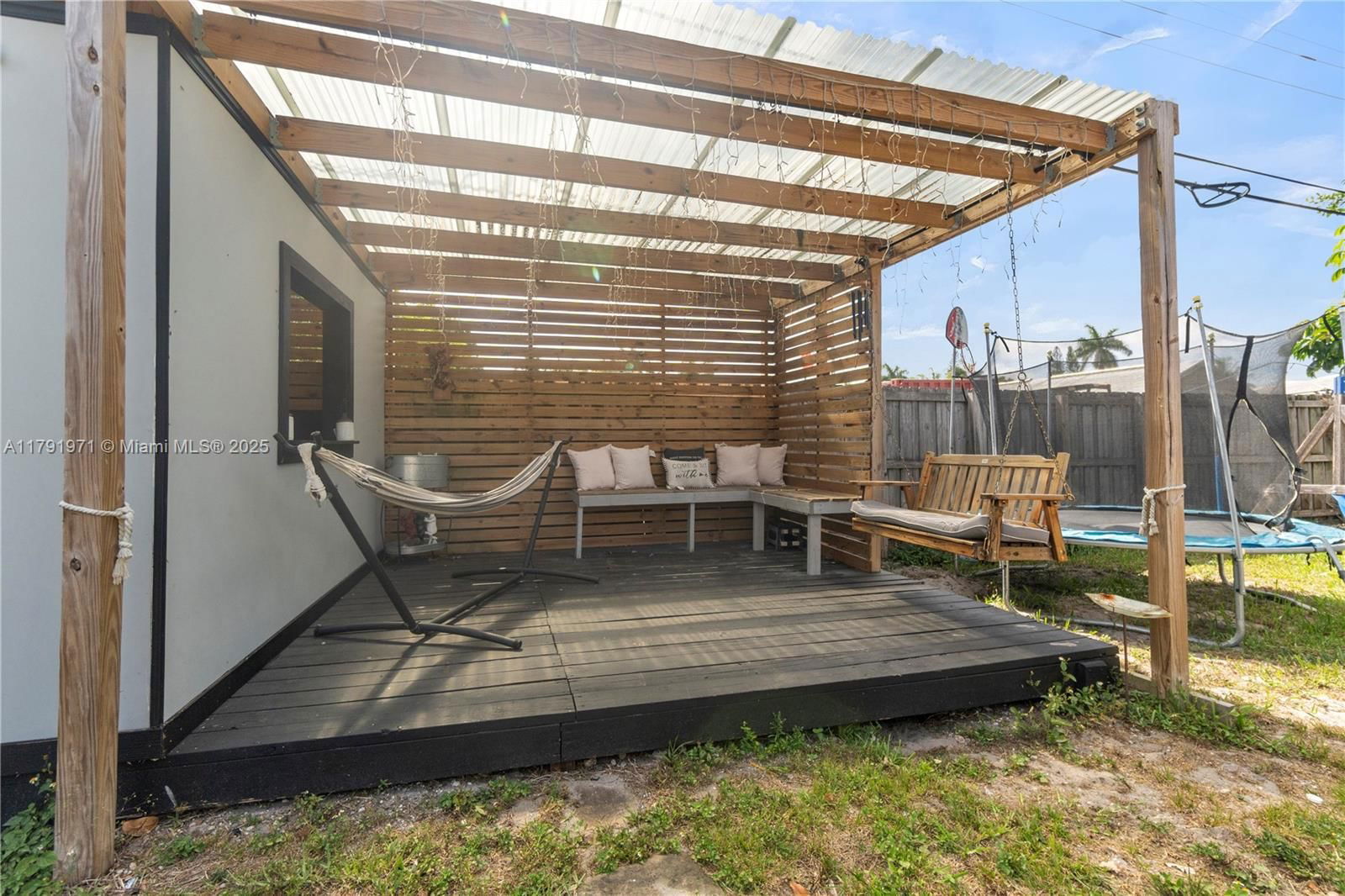 Real estate property located at 4649 28th Ave, Broward, Avon Heights, Dania Beach, FL